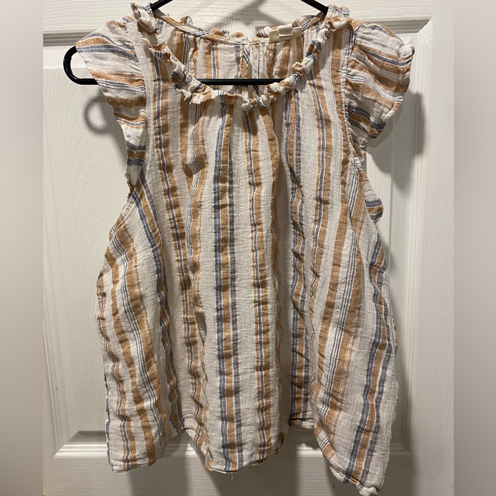 Vintage looking flowy striped top